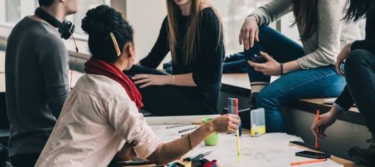 scuola studenti poveri