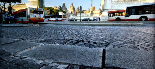 strade buche italia costi manutenzione