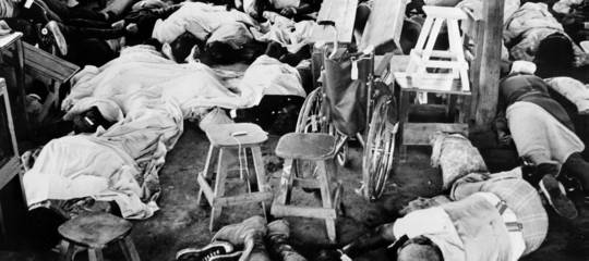Quarant'anni fa, Jonestown. Il più grande suicidio collettivo della storia moderna