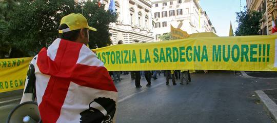 La protesta dei pastori sardi per il prezzo del latte