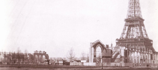 Tour Eiffel 130 anni