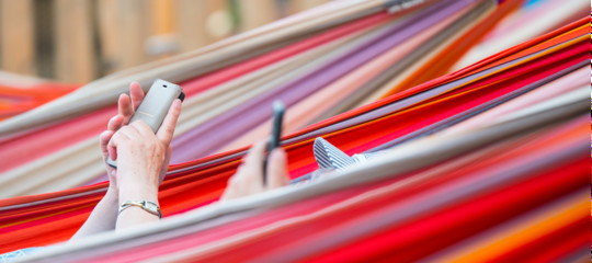smartphone uso vacanza galateo