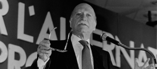 guerriglia odonomastica giorgio almirante castellammare