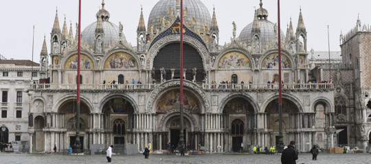 acqua alta Venezia Basilica San Marco