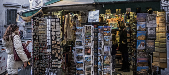 edicole vendono cibo