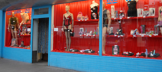 Rapina sexy shop Roma