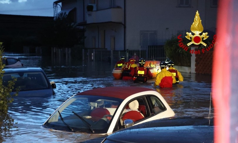 maltempo toscana morti vigile fuoco disperso ultime notizie maltempo toscana morti vigile fuoco disperso ultime notizie
