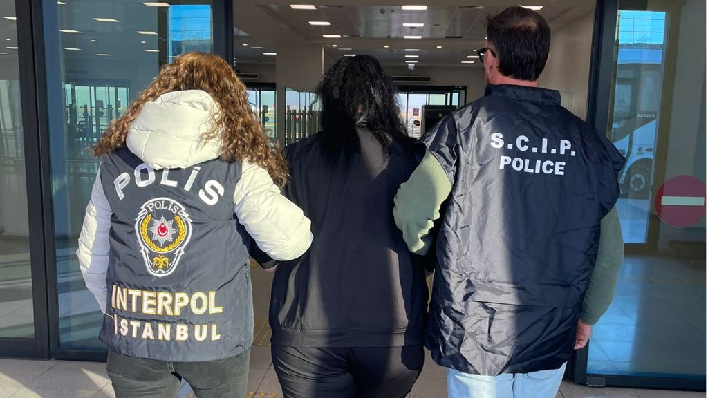 Georgiana super ricercata arrestata in Italia, era nella lista dei 100 latitanti più pericolosi Georgiana super ricercata arrestata in Italia, era nella lista dei 100 latitanti più pericolosi
